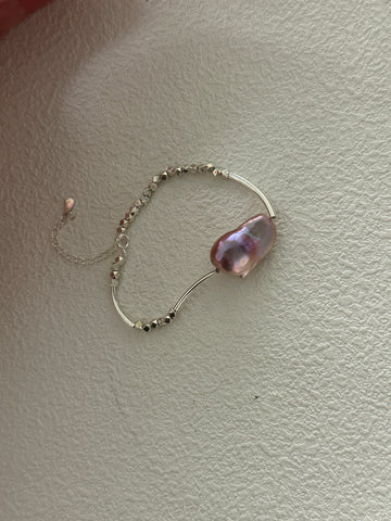 Iridescent Baroque Pearl Bracelet