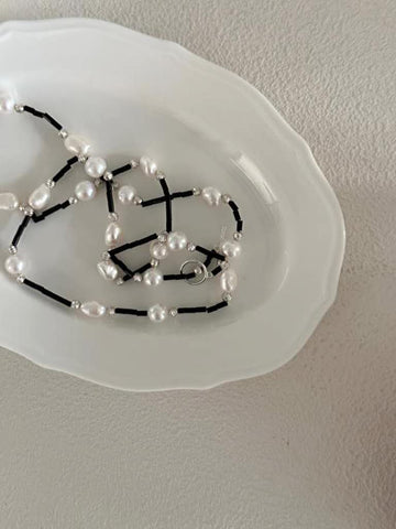 Black Onyx and Edison Pearl Sweater Chain