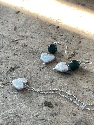 Green  Agate Heart-shaped Baroque Pearl Earrings