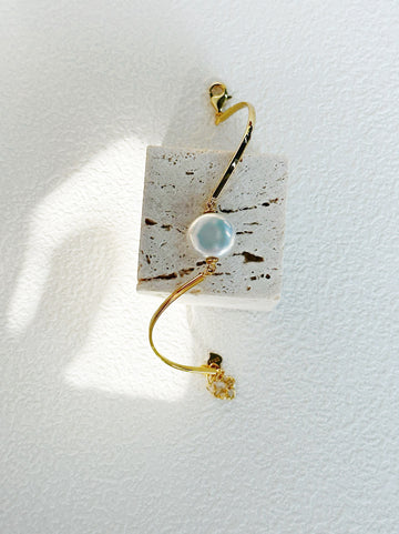 Arc of Light Pearl Bracelet